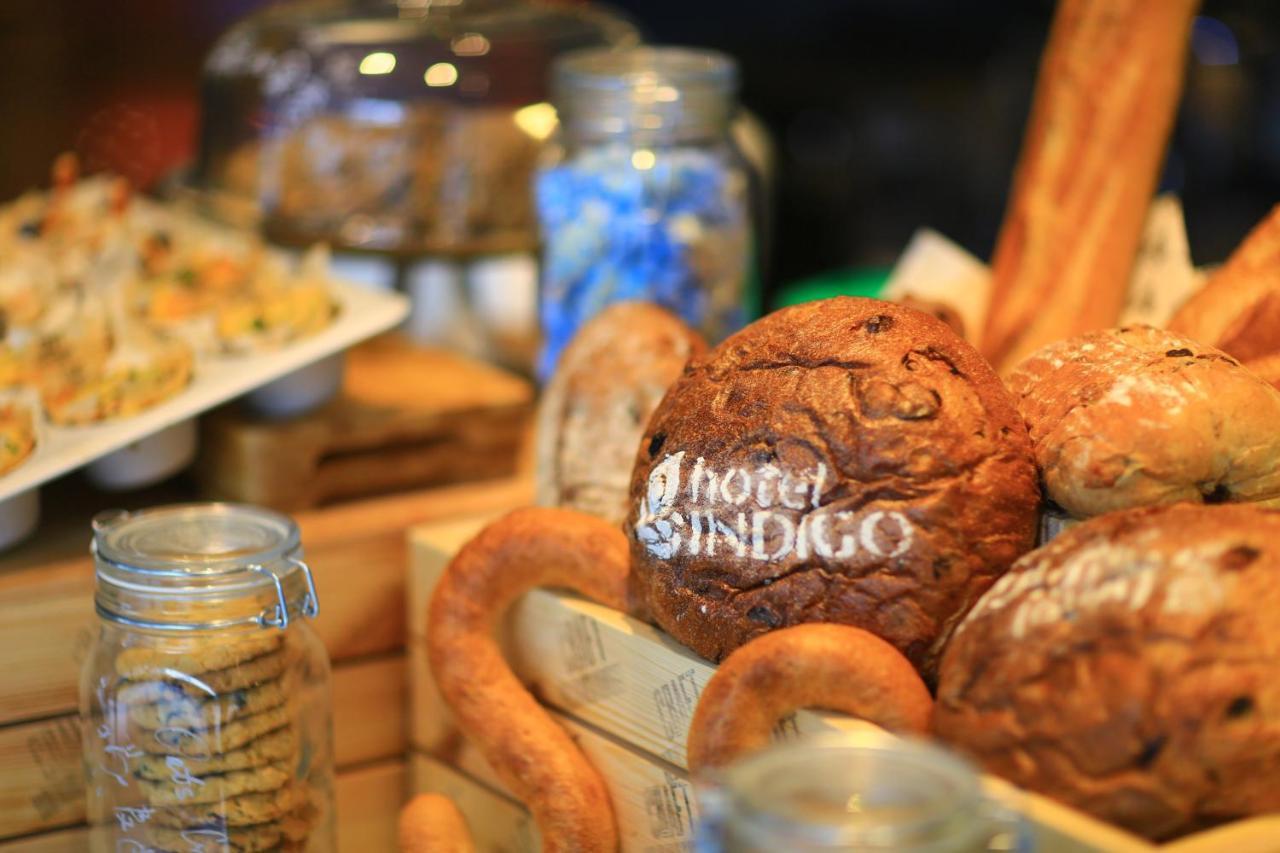 Hotel Indigo Kaohsiung Central Park By Ihg Esterno foto Bread