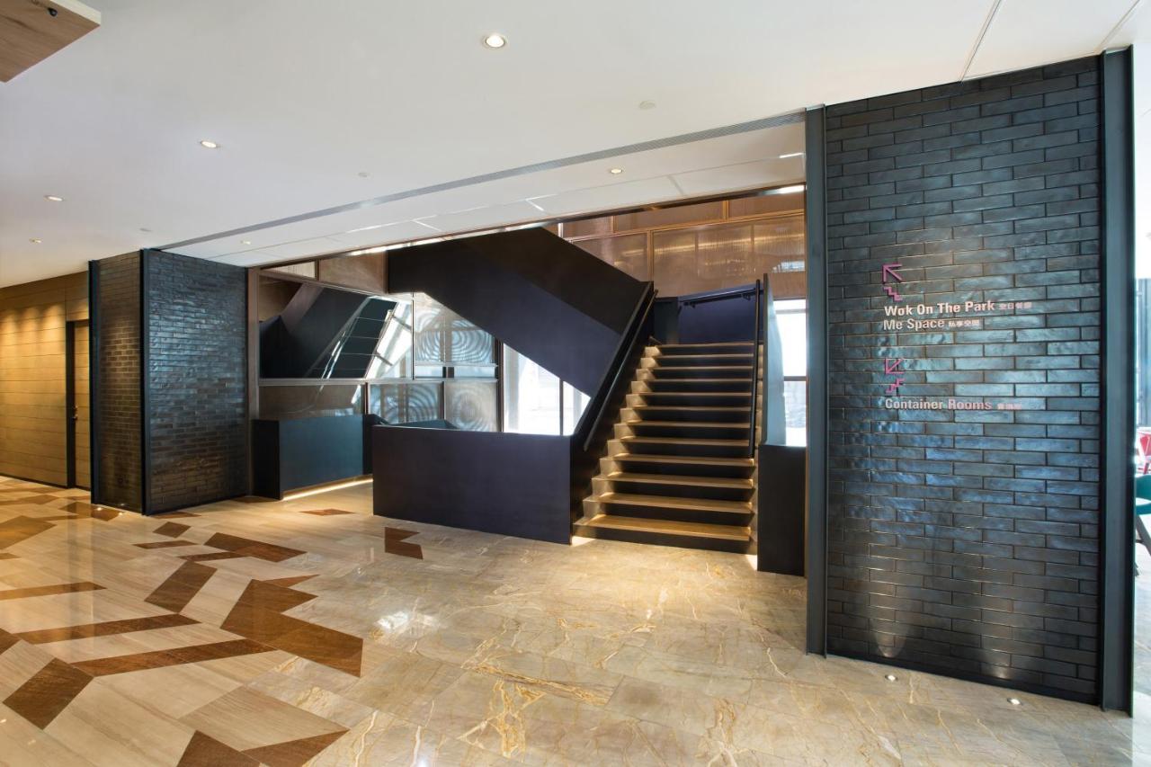 Hotel Indigo Kaohsiung Central Park By Ihg Esterno foto The lobby of the hotel